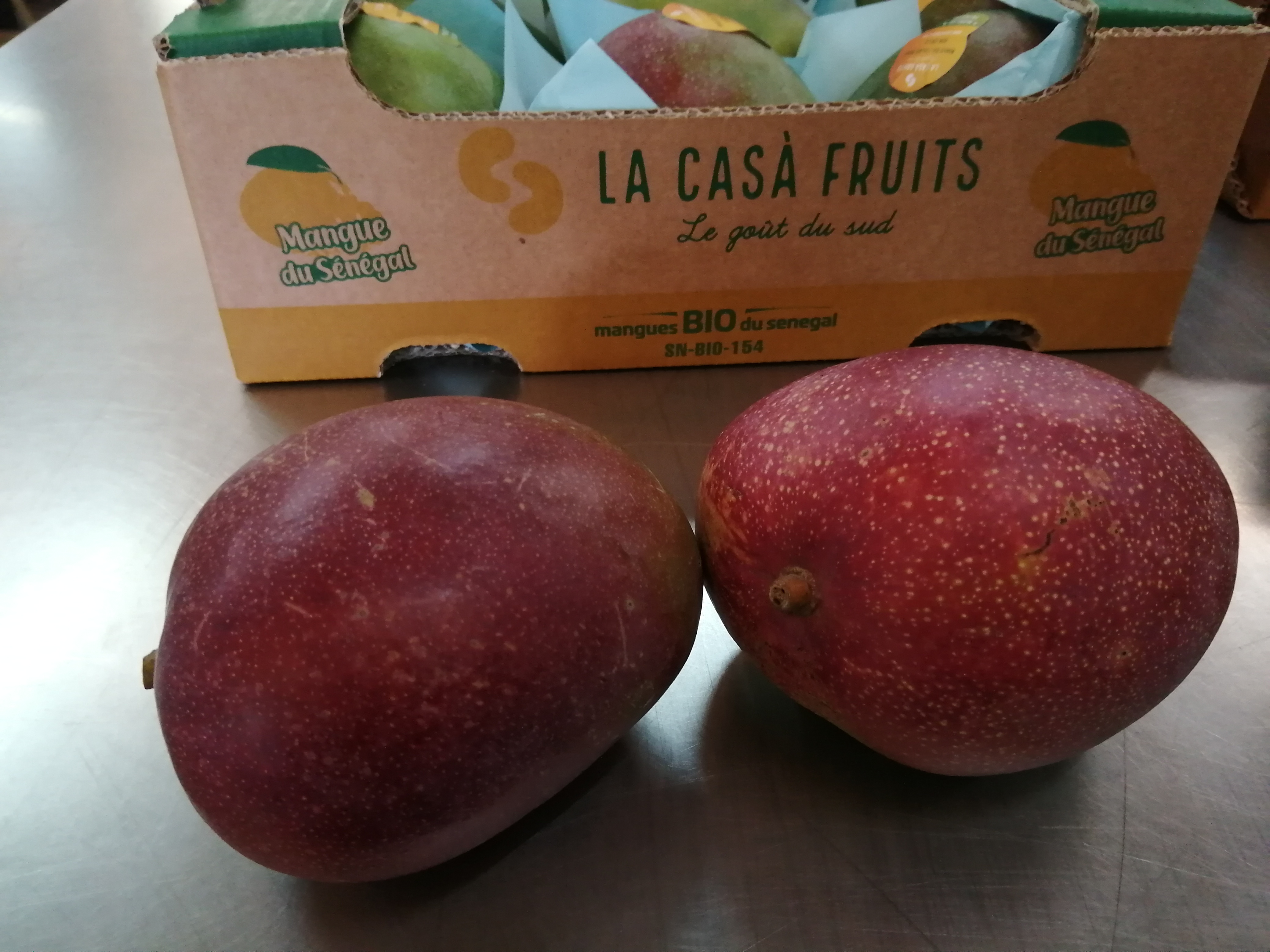 Mangues Kent bio premium en caisse export La Casà Fruits